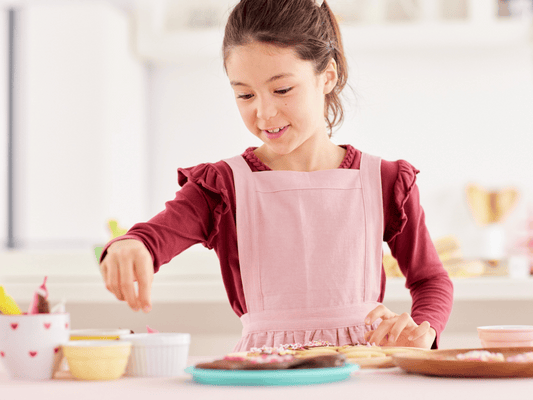 Apron Decorating Activity